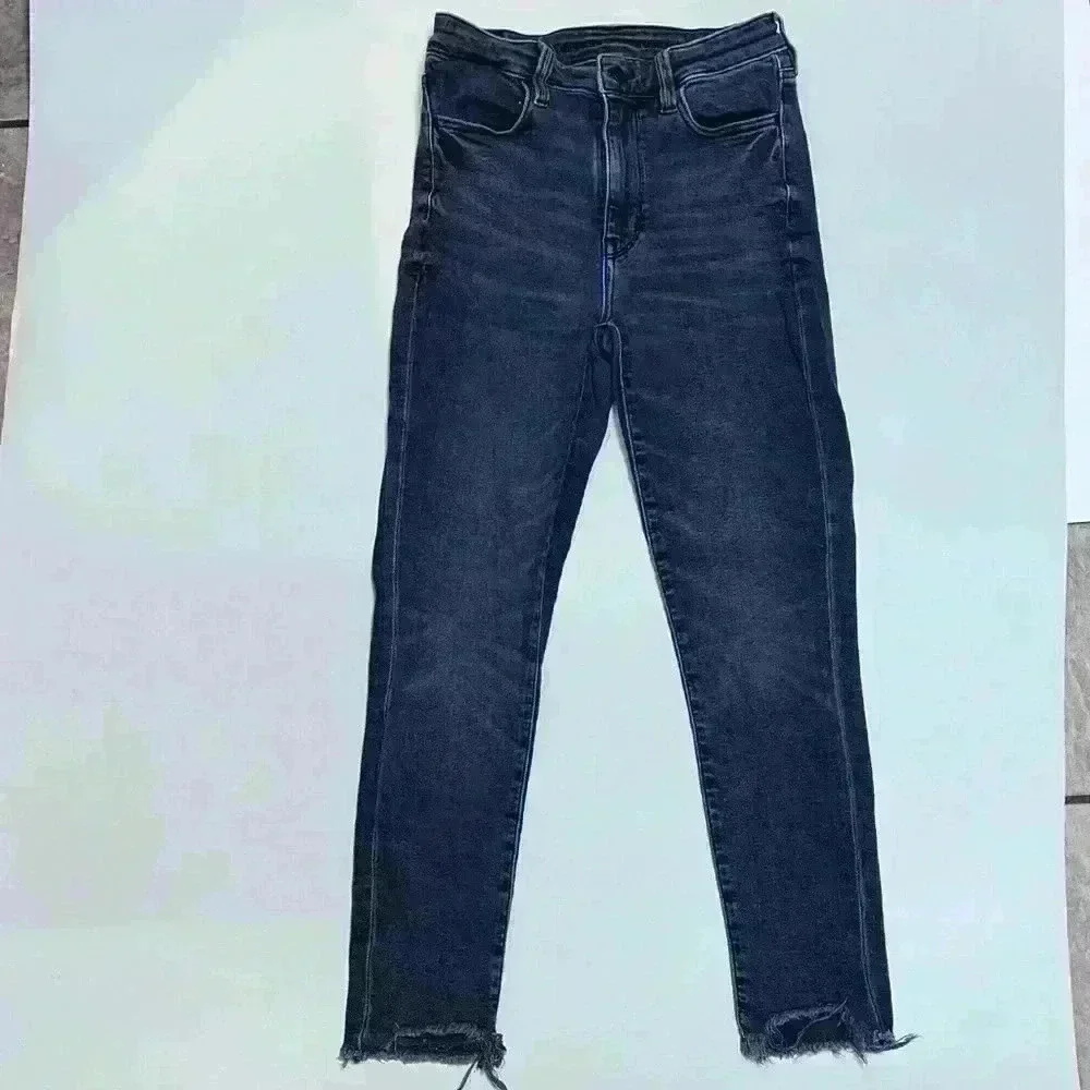 American Eagle Super Stretch Size 4s
